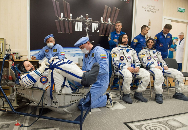 "С 2021 года начинаем российскую программу": Дмитрий Рогозин - о том, когда и с кем мы полетим на Луну