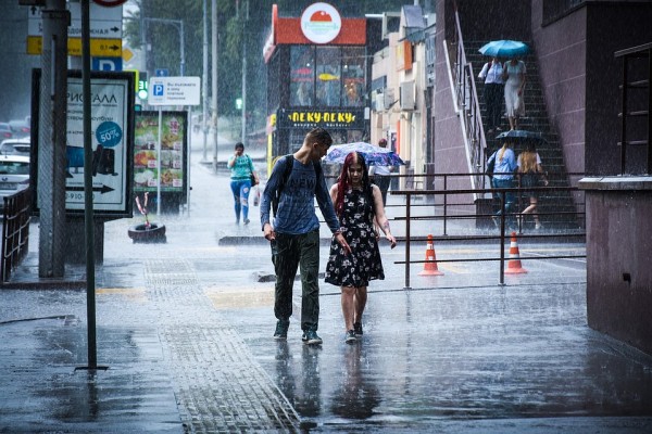 Ливень в Новосибирске 2 июля 2020: прямая онлайн-трансляция с улиц города, который поплыл