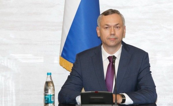 Трансляцию пресс-конференции губернатора Андрея Травникова смотрите 22 июля на сайте VN.ru