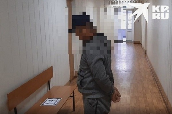 Террористов, которые вербовали мигрантов на войну в Сирию, заключили под стражу Террористов, которые вербовали мигрантов на войну в Сирию, заключили под стражу