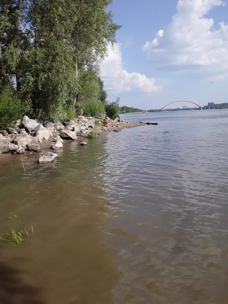&laquo;Дети резвились, как вдруг попали в водоворот&raquo;: три человека погибли, спасая девочку из Оби