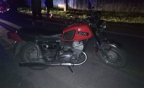 Два подростка столкнулись на мотоциклах &ndash; погибла 15-летняя пассажирка