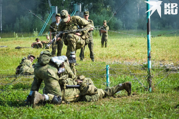 &laquo;Финиш, где ты? Я ползу&hellip;&raquo;: как российские разведчики боролись друг с другом и жарой