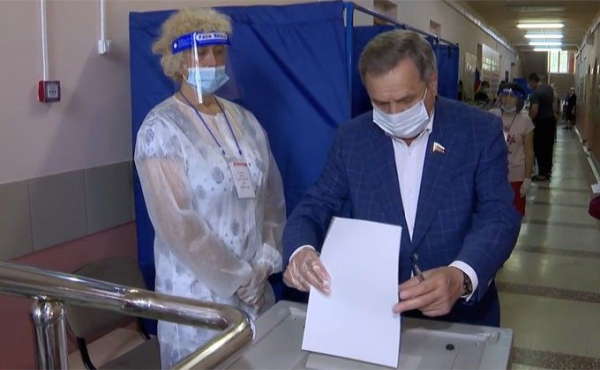 Владимир Городецкий: «Поправки создают предпосылки дальнейшего развития страны» Владимир Городецкий: «Поправки создают предпосылки дальнейшего развития страны»