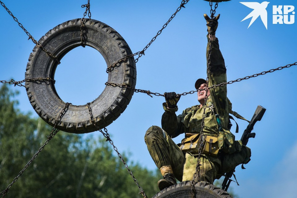 &laquo;Финиш, где ты? Я ползу&hellip;&raquo;: как российские разведчики боролись друг с другом и жарой