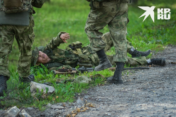 Разведчики разделись и поплыли: как военные отметили День Ивана Купалы