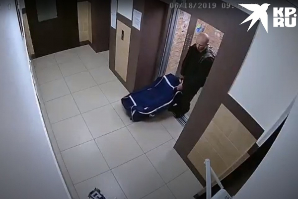 «Задыхалась и грызла скотч»: чемпионка по бегу впервые рассказала, как пережила день, когда бывший муж связал ее и засунул в сумку «Задыхалась и грызла скотч»: чемпионка по бегу впервые рассказала, как пережила день, когда бывший муж связал ее и засунул в сумку