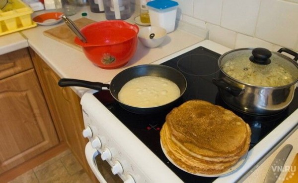 90-летнюю бабушку спасли от чадящей сковородки