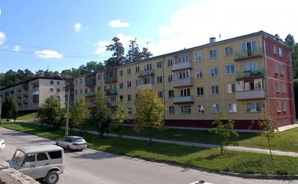 Обеспечил квартирами себя и друзей экс-директор ЖКХ в Академгородке