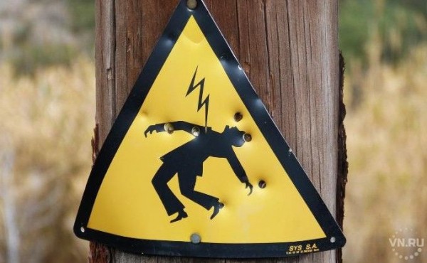 Внука убила током пенсионерка в Колыванском районе