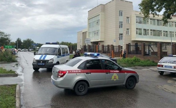 О минировании многих зданий в Новосибирске сообщил неизвестный О минировании многих зданий в Новосибирске сообщил неизвестный