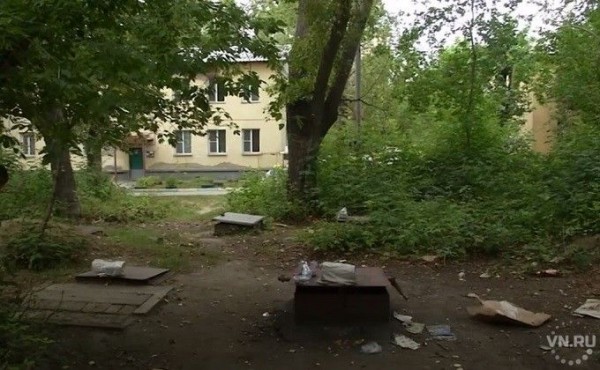 Лежбище бомжей образовалось в центре Ленинского района