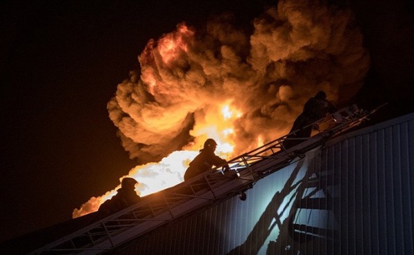 Бойцы МЧС продолжают ликвидировать последствия пожара на ОбьГЭС