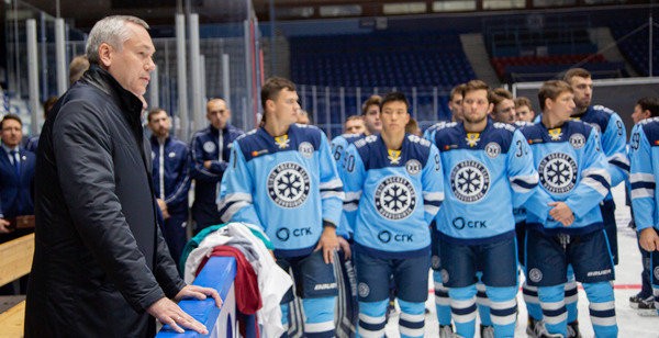 Губернатор встретился с ХК "Сибирь" Губернатор встретился с ХК "Сибирь"