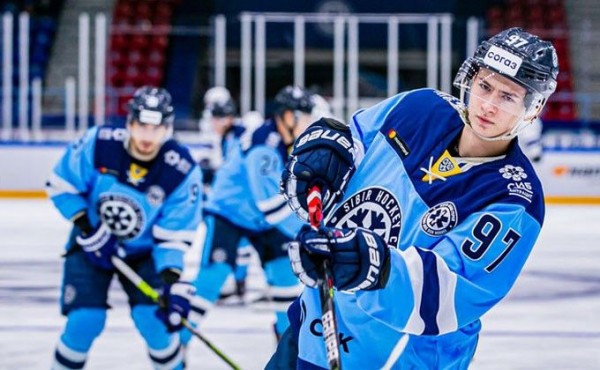 ХК «Сибирь» разгромил ослабленный коронавирусом СКА ХК «Сибирь» разгромил ослабленный коронавирусом СКА