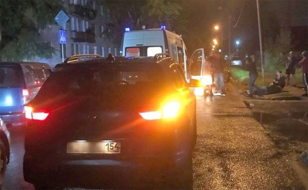 Две девушки пролетели 10 метров после удара автоледи Две девушки пролетели 10 метров после удара автоледи