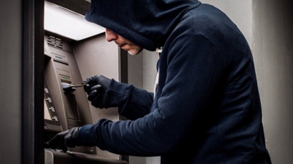 Новосибирцы похитили и пытали подростка ради 255 тысяч рублей