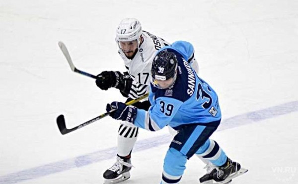 «Сибирь» победила «Трактор» и прервала шестиматчевую безвыигрышную серию «Сибирь» победила «Трактор» и прервала шестиматчевую безвыигрышную серию