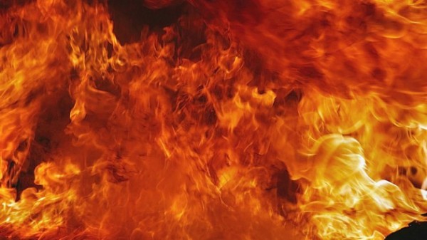 Мужчина погиб при пожаре в подвале жилого дома в Новосибирске Мужчина погиб при пожаре в подвале жилого дома в Новосибирске