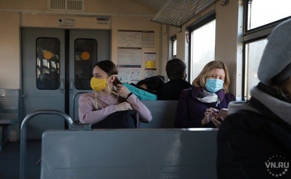 Тотальный масочный режим ввел в России Роспотребнадзор