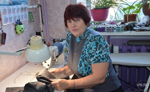 &laquo;Детям шила одежду из взрослых вещей&raquo;: как портные выживали в 90-е