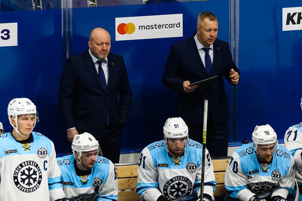 Николай Заварухин: "После первого периода стали играть не в свой хоккей" Николай Заварухин: "После первого периода стали играть не в свой хоккей"