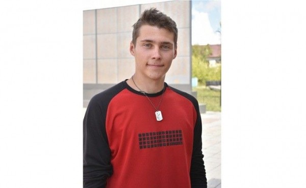 Паркуром и поэзией покоряет YouTube студент из Чулыма Паркуром и поэзией покоряет YouTube студент из Чулыма