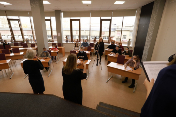 Тотальный диктант-2020 написали новосибирцы в институтах, кинотеатрах и тюрьмах