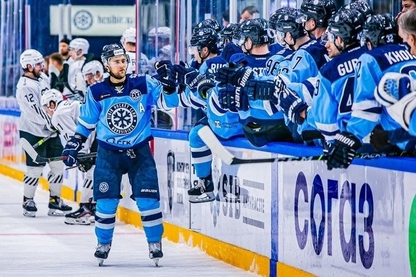 Егор Миловзоров: "Ловили шайбу на себя и пахали"