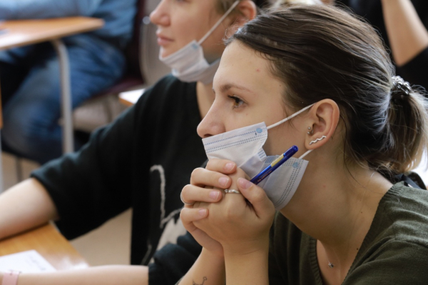 Тотальный диктант-2020 написали новосибирцы в институтах, кинотеатрах и тюрьмах