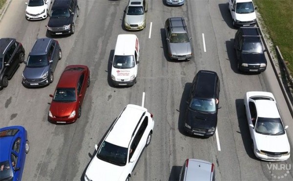 Новосибирцы отказываются от поездок на автомобилях