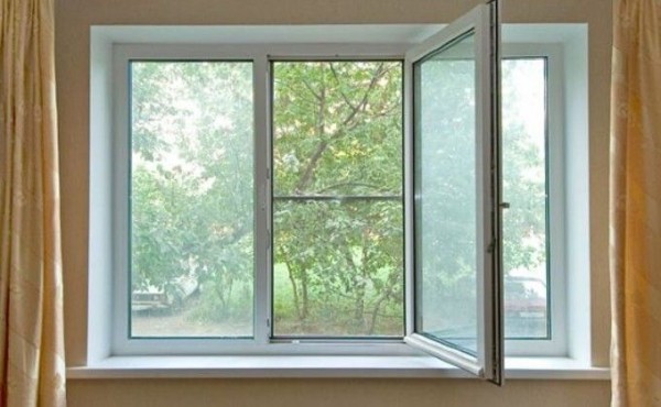 Третий выпавший из окна за два дня – на этот раз с 7 этажа Третий выпавший из окна за два дня – на этот раз с 7 этажа