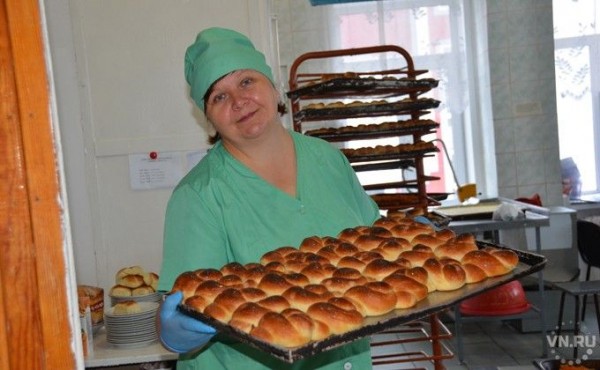 Центнер картошки в день чистят школьные повара в Каргате