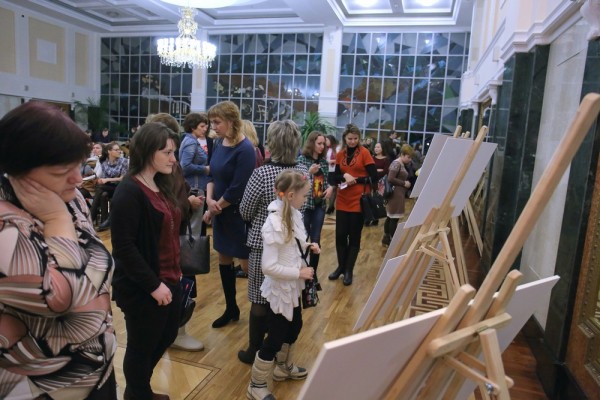 Афиша выходных: «Белое пятно», «Золотая кобра» и вернисаж сновидений Афиша выходных: «Белое пятно», «Золотая кобра» и вернисаж сновидений