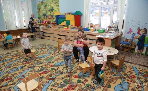 Выплаты семьям с детьми до 3 лет автоматически продлили на полгода