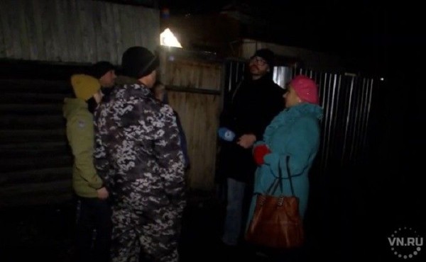 Мрак поглотил улицу в Первомайском районе Новосибирска Мрак поглотил улицу в Первомайском районе Новосибирска