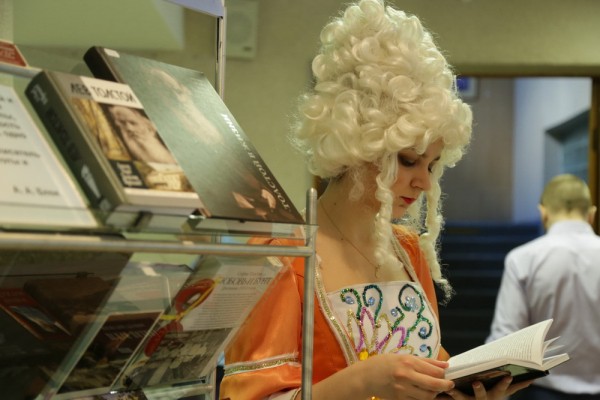 Афиша выходных: «Белое пятно», «Золотая кобра» и вернисаж сновидений Афиша выходных: «Белое пятно», «Золотая кобра» и вернисаж сновидений