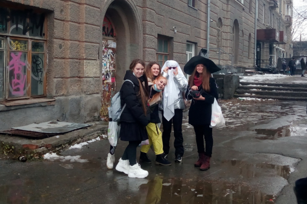 Привидения появились на&nbsp;улицах Новосибирска в&nbsp;Хэллоуин