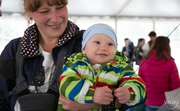 Выплаты ко Дню матери-2020: когда и сколько