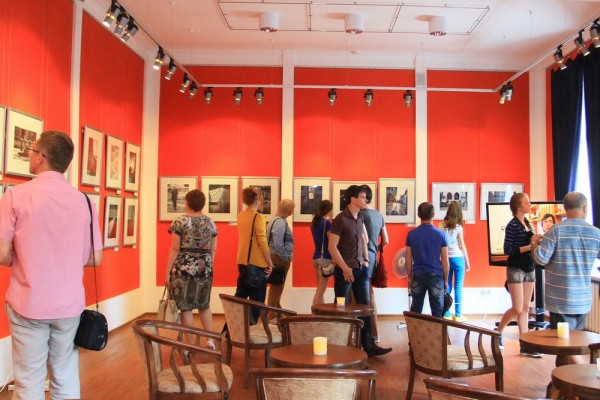 Афиша выходных: Белый фестиваль, показ мод и корейский косплей айдолов Афиша выходных: Белый фестиваль, показ мод и корейский косплей айдолов