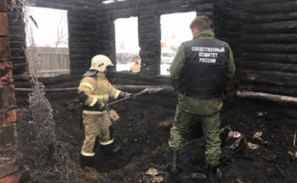 Четыре человека погибли на пожаре в Новосибирской области