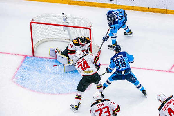 Николай Заварухин: "Ненужное удаление перевернуло игру"