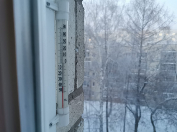 У кого градусник длиннее: шокирующими фото стужи делятся новосибирцы