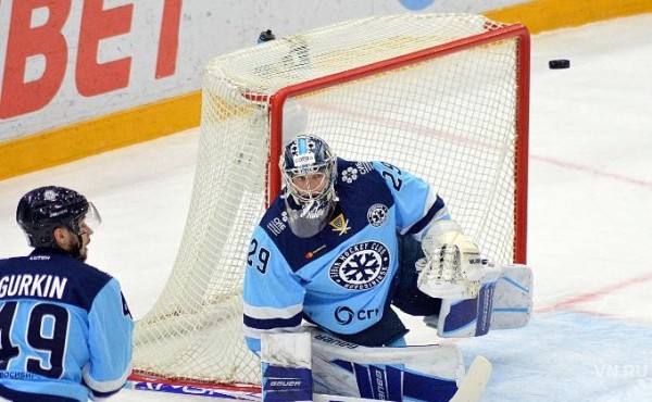 &laquo;Сибирь&raquo; уступила на домашнем льду ярославскому &laquo;Локомотиву&raquo;