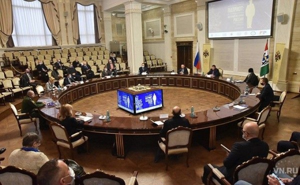 Защитить правду о Победе: военную историю России обсудили в Новосибирске Защитить правду о Победе: военную историю России обсудили в Новосибирске