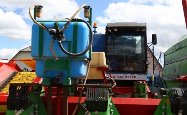 Господдержка позволила новосибирским аграриям приобрести за год почти вдвое больше техники Господдержка позволила новосибирским аграриям приобрести за год почти вдвое больше техники