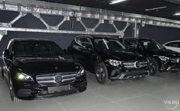 Повысить порог налогообложения роскошных авто хотят новосибирцы