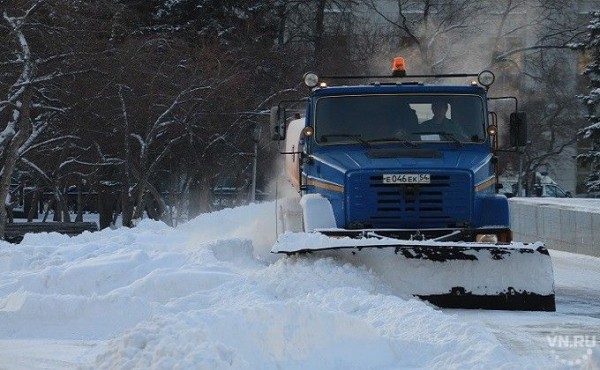 Технику для очистки тротуаров купит Новосибирск в 2021 году