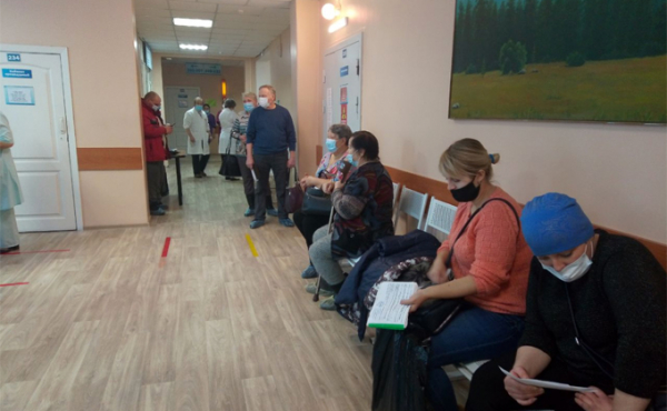 Вакциной «Вектора» начали прививать от коронавируса в Новосибирской области Вакциной «Вектора» начали прививать от коронавируса в Новосибирской области