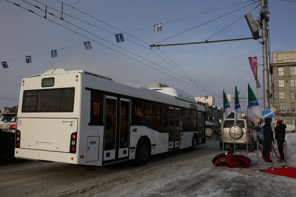Четыре минских автобуса с&nbsp;откидными пандусами прибыли в&nbsp;Новосибирск